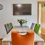 Lägenhetshotell Kovarna 4*