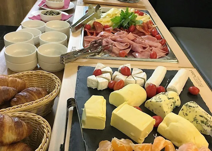 Lägenhetshotell Kovarna 4*